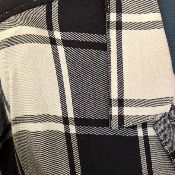 Blouse - Picture 2 of 2